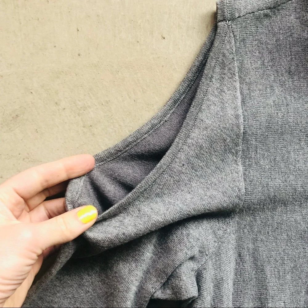 Gray turtleneck sweater - Picture 5 of 7